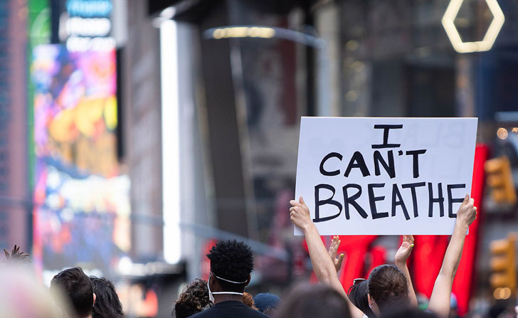 I can't breathe sign at a protest following the death of  George Floyd